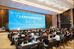 ��˫̼��Ŀ���µ�ȫ��Ի�